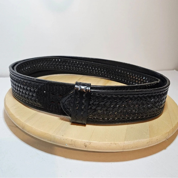 Dutyman 5021 Basket Weave Black Leather Duty Belt Size Small 32-34 × 2in Wide